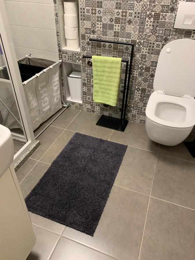 Novoureden Stan U Vitezu Appartement Buitenkant foto